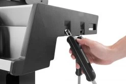 Broil King Sovereign 490 XL Gasgrill Inkl. Drehspieß + Grillfürst Fettschiene -Günstiges Grill Geschäft 21506 Broil King Sovereign Besteckhaken