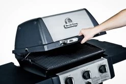 Broil King GEM 310 Gasgrill Inkl. Grillfürst Fettschiene - Modell 2023 -Günstiges Grill Geschäft 21509 broil king gem 320 deckel 814152