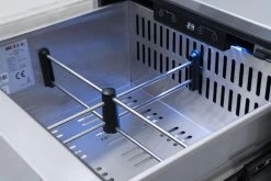 BULL Premium Outdoor Schubladen-Kühlschrank Mit LED Kontrollpanel, IPX4 Spritzwassergeschützt -Günstiges Grill Geschäft 22280 BULL Premium Kuehlschrank LED Bele 7 1613487089