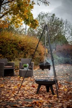 Grillfürst Dreibein Für Dutch Oven Oder Schwenk Grillrost / Höhenverstellbar, Inkl. Kette Und Haken -Günstiges Grill Geschäft Grillfuerst Dreibein Grillrost hoehenverstellbar