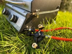 Grillfürst Kombi Kartuschen-Druckregler 50 Mbar - X-DEAL Inkl. 12 Grillfürst Gaskartuschen -Günstiges Grill Geschäft Grillfuerst Dual Druckminderer Kartuschen 1