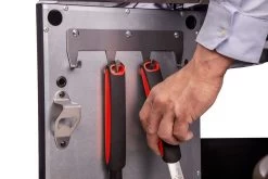 Grillfürst G620G 6-Brenner Gasgrill Mit Hochtemperaturbrenner, Heckbrenner Und Gusseisen Rosten 31 Grillfürst G620G 6-Brenner Gasgrill Mit Hochtemperaturbrenner, Heckbrenner Und Gusseisen Rosten -Günstiges Grill Geschäft Grillfuerst Gasgrill G620G Besteckhaken Leiste 1