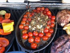 Napoleon Gusseisenpfanne Mit Untersetzer 19 Napoleon Gusseisenpfanne Mit Untersetzer -Günstiges Grill Geschäft Gusspfanne mit Schafskaese