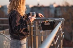 Knister Gasgrill - Ausziehbarer Kompaktgrill -Günstiges Grill Geschäft Knister Gasgrill Balkongelaender