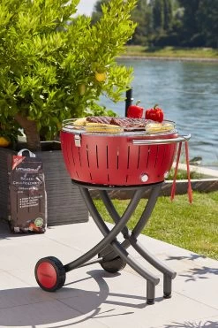 LotusGrill XXL - Holzkohle Grillstation - Feuerrot 10 LotusGrill XXL - Holzkohle Grillstation - Feuerrot -Günstiges Grill Geschäft LotusGrill XXL Feuerrot Fahrbar Kugelgrill