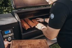 Moesta Pelletgrill Sheriff Inklusive Bambus Ablagebrett - Modell 2023 21 Moesta Pelletgrill Sheriff Inklusive Bambus Ablagebrett - Modell 2023 -Günstiges Grill Geschäft Moesta Sheriff Pelletgrill SpareRibs 10593