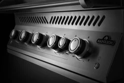 Napoleon 700-Series 38" BIG38 Edelstahl Einbaugrill Inkl. Drehspieß - Modell 2023 -Günstiges Grill Geschäft Napoleon Einbaugrill 700 Series BIG38 Bedienblende