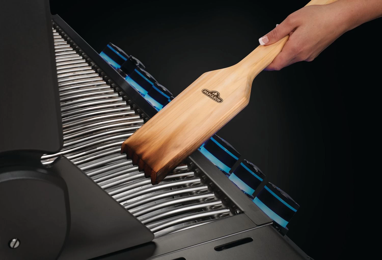 Napoleon Grillschaber Aus Zedernholz 4 Napoleon Grillschaber Aus Zedernholz – Bild 2