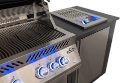 Napoleon Outdoor Küche Oasis Compact 105 Mit BIG32 Einbaugrill Und Einbau Sizzle Zone - Inkl. Arbeitsplatte Aus Feinsteinzeug -Günstiges Grill Geschäft Napoleon Oasis Compact BIG32 Sizzle Zone Seitenbrenner