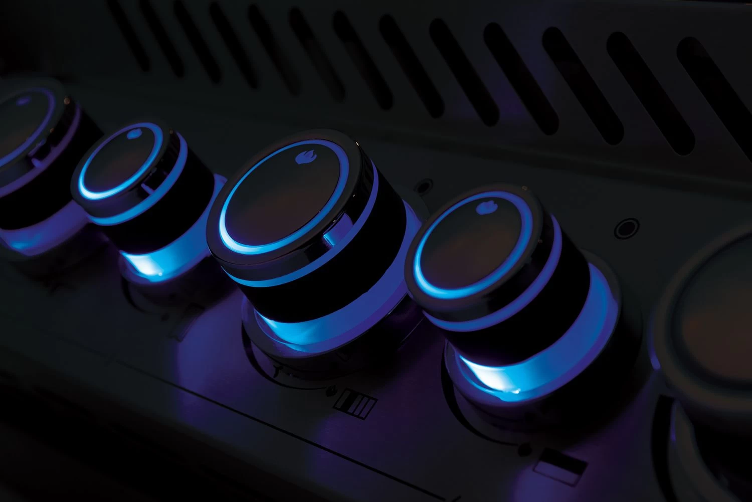 Napoleon Prestige Pro 500-3 Edelstahl Gasgrill Inkl. Drehspieß - Modell 2023 - SMART Deal Inkl. Grillfürst Grill Control 15 Napoleon Prestige Pro 500-3 Edelstahl Gasgrill Inkl. Drehspieß - Modell 2023 - SMART Deal Inkl. Grillfürst Grill Control – Bild 13