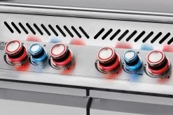 Napoleon Prestige Pro 500-3 Edelstahl Gasgrill Inkl. Drehspieß - X-DEAL Inkl. Napoleon TravelQ PRO285 Kompakt Gasgrill -Günstiges Grill Geschäft Napoleon Prestige Pro 500 safety glow Drehknopfbeleuchtung 1