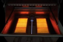 Napoleon Prestige Pro 825-3 Edelstahl Gasgrill Inkl. Drehspieß Und Bodenbeleuchtung - Modell 2023 -Günstiges Grill Geschäft Napoleon Prestige Pro 825 sizzle zone 1