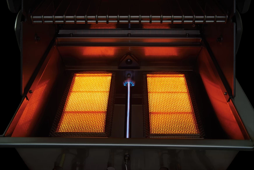 Napoleon Prestige Pro 825-3 Edelstahl Gasgrill Inkl. Drehspieß Und Bodenbeleuchtung - Modell 2023 - SMART Deal Inkl. Grillfürst Grill Control Mit Companion Device Und Einstichthermometer 18 Napoleon Prestige Pro 825-3 Edelstahl Gasgrill Inkl. Drehspieß Und Bodenbeleuchtung - Modell 2023 - SMART Deal Inkl. Grillfürst Grill Control Mit Companion Device Und Einstichthermometer – Bild 16