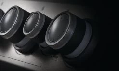 Napoleon Rogue SE 625 Edelstahl Gasgrill Mit Sizzle Zone Und Heckbrenner - Modell 2023 -Günstiges Grill Geschäft Napoleon Rogue SE Drehknoepfe 3