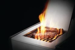 Napoleon Rogue XT 425 Edelstahl Gasgrill Mit Sizzle Zone - Modell 2023 -Günstiges Grill Geschäft Napoleon Rogue XT Sizzle Zone Edelstahl mit Steaks