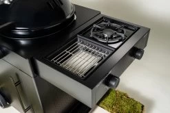 Outdoorchef Gas Kugelgrill Arosa 570 G Evo Black Style - Inkl. Blazing-/Cooking Zone Kit Plus Und Plancha -Günstiges Grill Geschäft Outdoorchef Arosa Blazing Zone Kit Cooking Zone Black 1