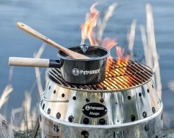 Petromax Emaille Stieltopf / 1000 Ml / Schwarz 7 Petromax Emaille Stieltopf / 1000 Ml / Schwarz -Günstiges Grill Geschäft Petromax Emaille Stieltopf 1000ml schwarz Lifestyle