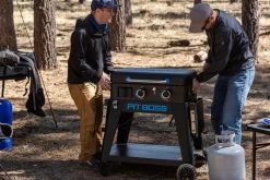 Pit Boss Plancha Grill Ultimate Plancha 2-Brenner - Mit Untergestell -Günstiges Grill Geschäft Pit Boss Planchagrill Ultimate Plancha 2 Brenner Kompaktgrill