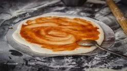 Grillfürst Pizzastein 33 Cm Mit Pizzablech -Günstiges Grill Geschäft Pizzablech Teig Tomatensauce