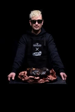Napoleon Freestyle 425 Gasgrill - Mit Sizzle Zone - Limited Robin Schulz Barbecue Edition - Inkl. Mega Zubehörpaket -Günstiges Grill Geschäft Robs Barbecue Napoleon Freestyle 425