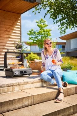 Rösle Elektrogrill Videro E2-P Campinggrill -Günstiges Grill Geschäft Roesle Elektrogrill Videro E2 P Lifestyle