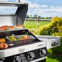 Rösle Gasgrill Videro G4-S VARIO+ Schwarz - Modell 2023 - X-DEAL Inkl. Abdeckhaube Und Grillplatte -Günstiges Grill Geschäft Roesle Gasgrill Videro G4 S Mood Grillflaeche 4