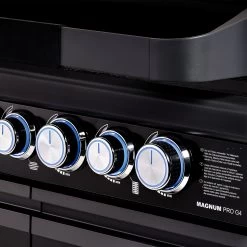 Rösle Gasgrill Magnum PRO G4-S - X-DEAL Inkl. Abdeckhaube Und Gusseisen Grillplatte - Modell 2023 -Günstiges Grill Geschäft Roesle Magnum Pro G4 S Drehregler 1
