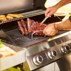 Rösle Gasgrill Videro G4 Edelstahl - Modell 2023 Inkl. Abdeckhaube -Günstiges Grill Geschäft Roesle Videro G4 Edelstahl Gasgrill Station Mood