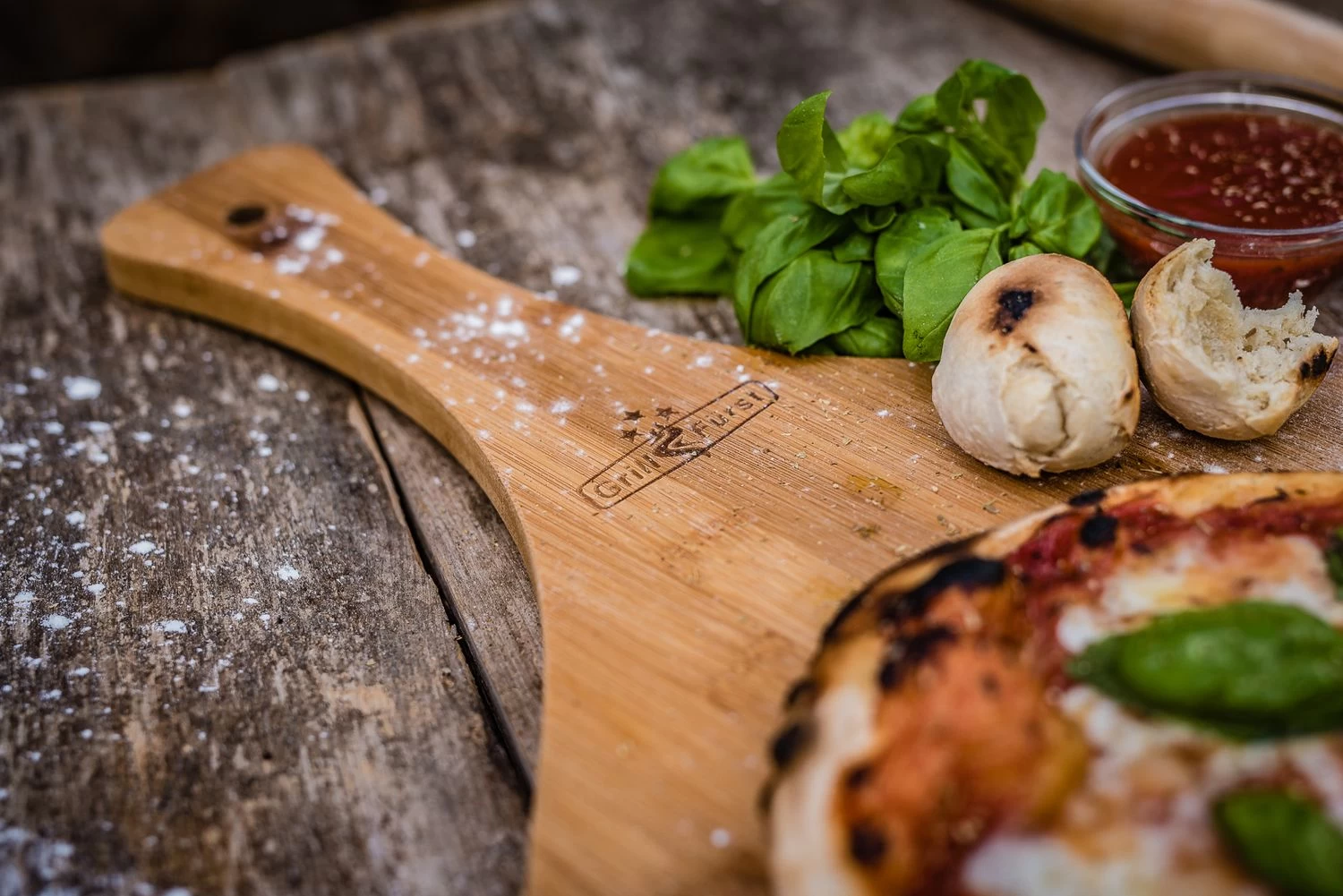 Grillfürst Pizzabrett Bambusholz 5 Grillfürst Pizzabrett Bambusholz – Bild 3