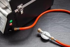 Grillfürst G201E 2-Brenner Gasgrill Portabel V2 - Campinggrill / Balkongrill 50mbar - Inkl. Untergestell 30 Grillfürst G201E 2-Brenner Gasgrill Portabel V2 - Campinggrill / Balkongrill 50mbar - Inkl. Untergestell -Günstiges Grill Geschäft grillfuerst g201 gasanschluss 1