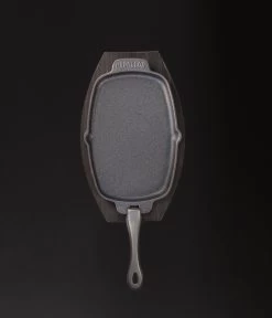 Napoleon Gusseiserne Pfanne Mit Holz Untersetzer - Auslaufartikel -Günstiges Grill Geschäft napoleon gusseisen pfanne holzuntersetzer 5600