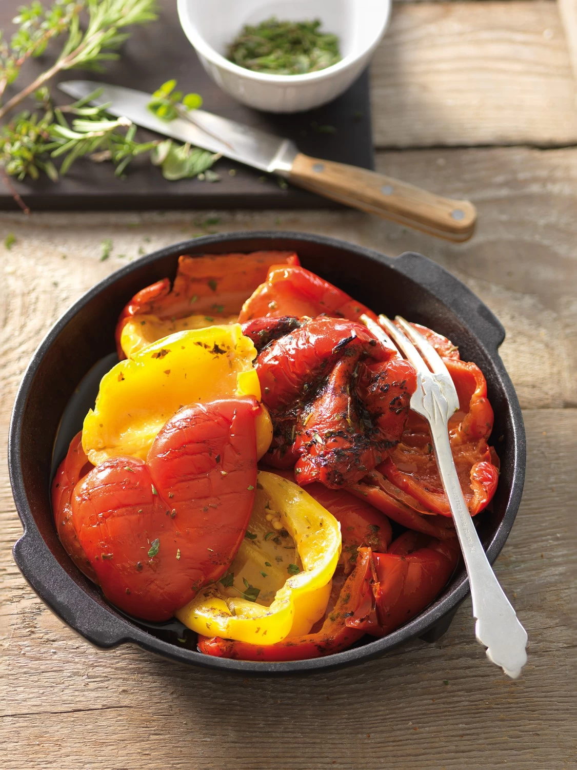 Outdoorchef Gusseisenpfanne / Aromapfanne Ø 23cm 4 Outdoorchef Gusseisenpfanne / Aromapfanne Ø 23cm – Bild 2