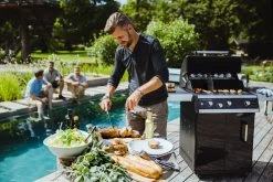 Outdoorchef Dualchef 325 G Gasgrill Mit Seitenkocher -Günstiges Grill Geschäft outdoorchef dualchef 325 g grillparty 18 700 0