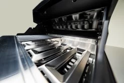 Outdoorchef Dualchef 425 G BZ Gasgrill Mit Blazing Zone Infrarotbrenner + DGS Gusseisen Grillrost 2 Stk.+ DGS Gemüse Grillrost 2 Stk. -Günstiges Grill Geschäft outdoorchef dualchef 425 g flammschutzbleche 18 700 16 1